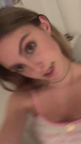 18 years old amateur cute homemade model pretty selfie tanned teen tiktok gif