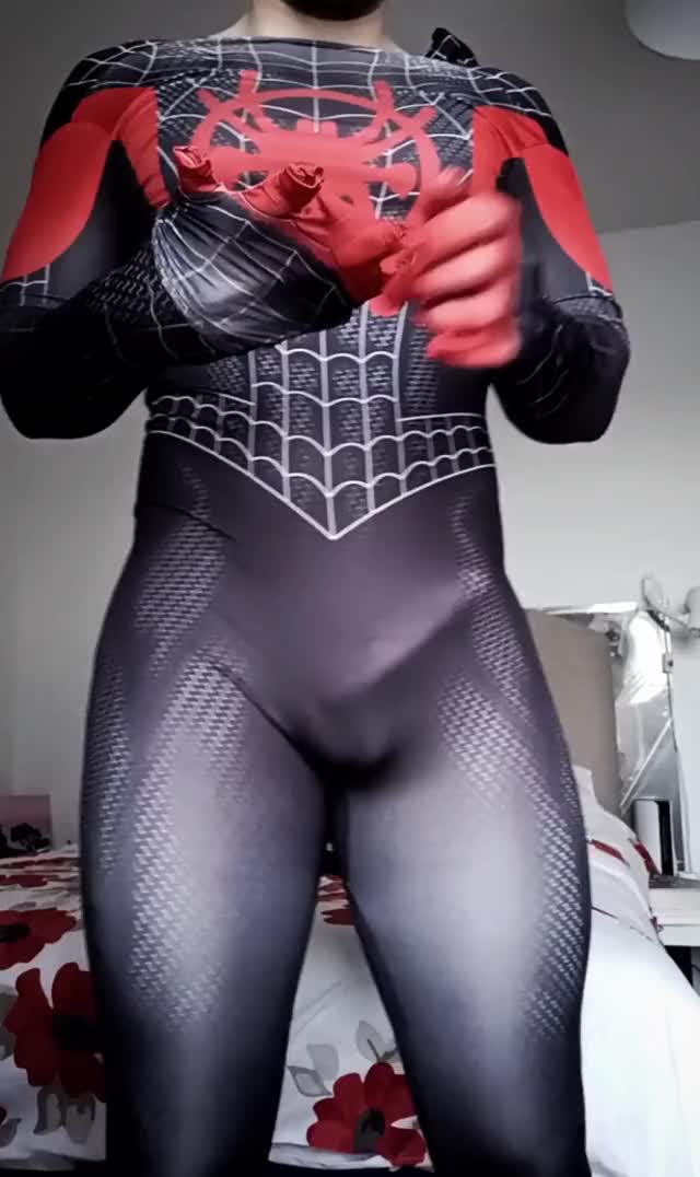 I love my Spidey-suit, but I always have so many issues with the darn hands!