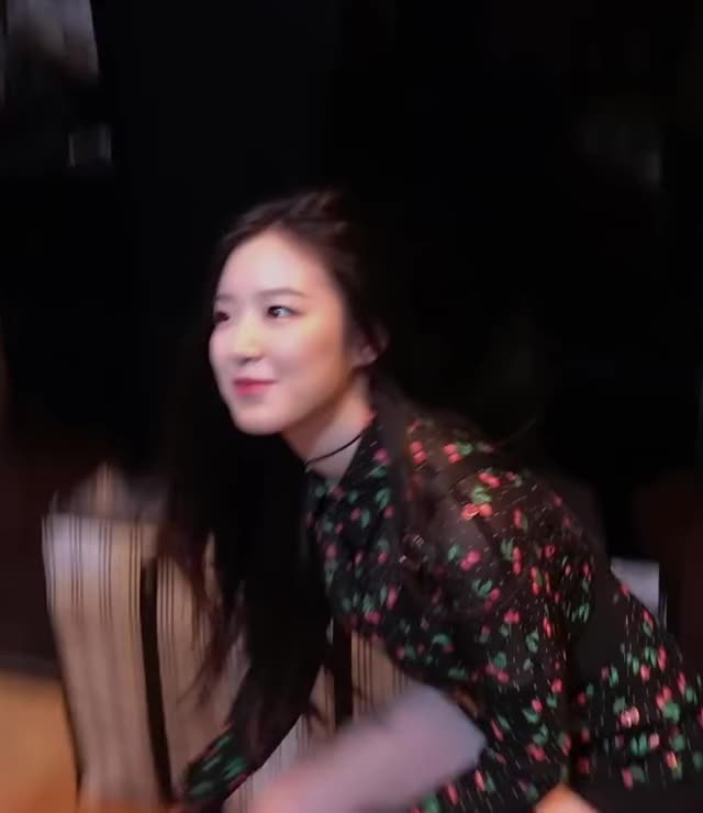 (G)I-DLE Shuhua 4