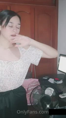 18 Years Old Big Tits Dancing Mexican Teen TikTok gif