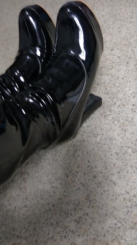 boots dominatrix domme foot fetish foot worship high heels gif