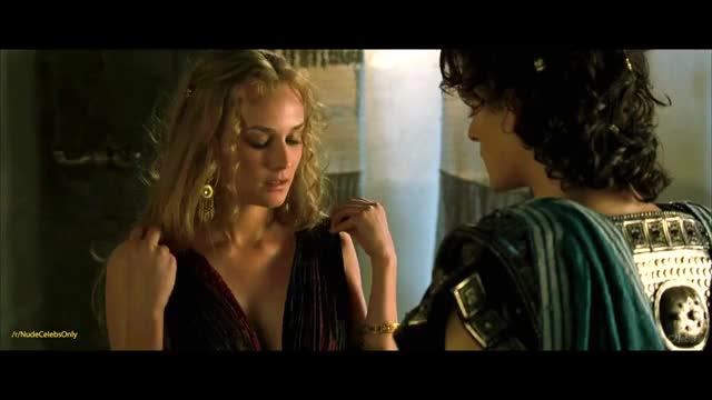 Diane Kruger shows tits and ass in "Troy"