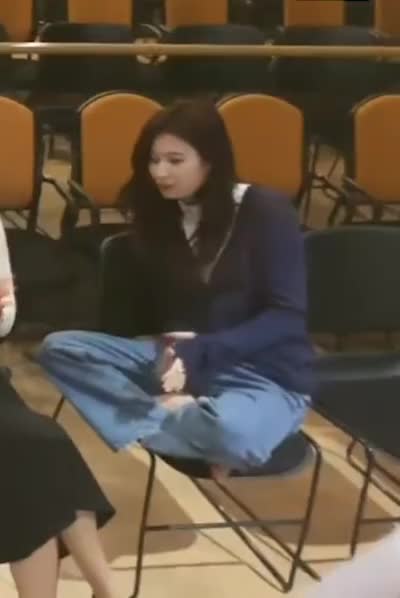 sana barefoot 2