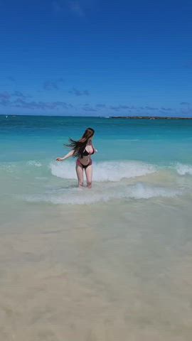 big tits bikini boobs bouncing bouncing tits gif