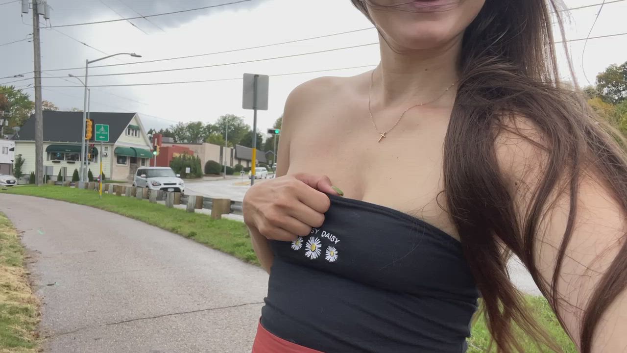 Flashing on my way to get coffee [GIF]