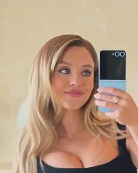 blonde cleavage sydney sweeney gif