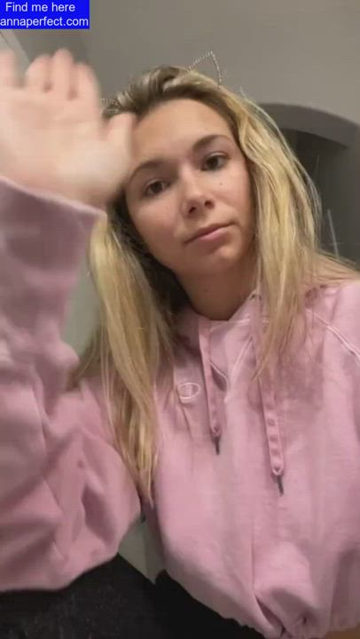 TikTok gif