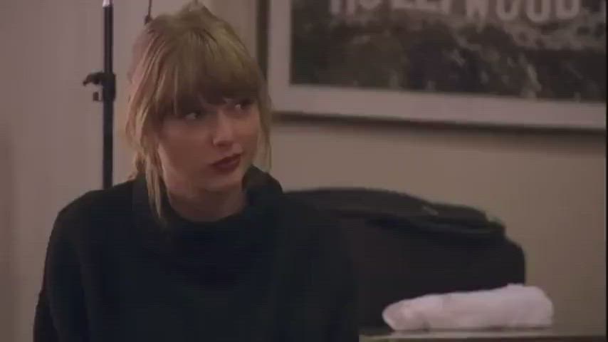 celebrity sexy taylor swift gif