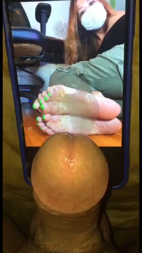 cum on feet cumshot feet fetish filipina foot fetish soles wrinkled gif