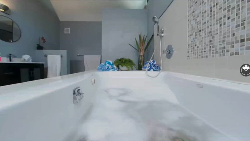 virtual porn spicy bubble bath serena santos - first 1 minute preview