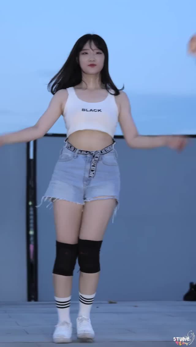 dancing gif