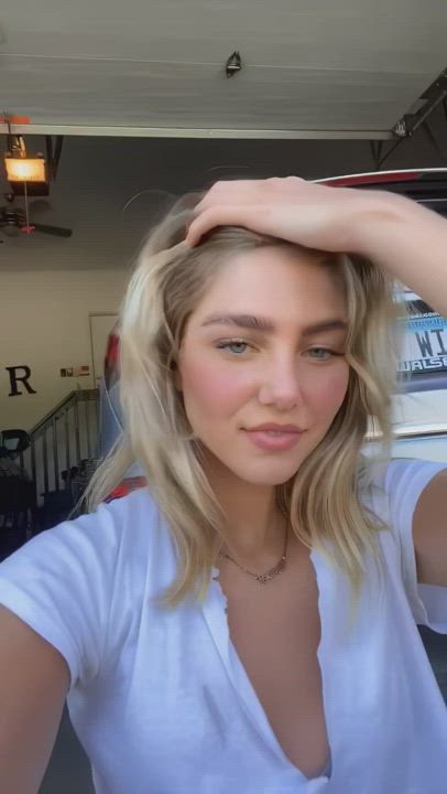 60fps Blonde Clothed Model Pretty Solo gif