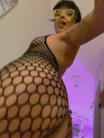 Would you cum on my glasses or my ass? 😼