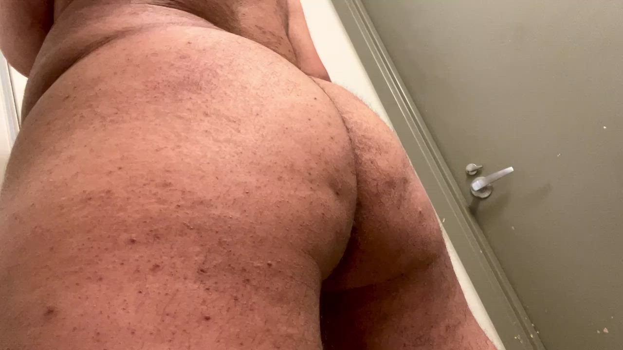 Good morning from my thiccc ? | posting every day until my Daddy lets me cum