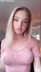 Big Tits Blonde Cam Smile Webcam gif