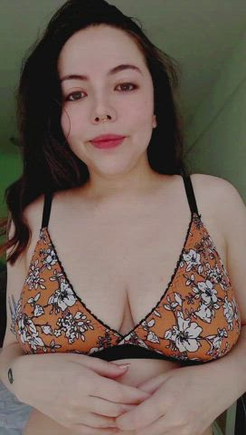 big tits bouncing tits latina nipples onlyfans pretty gif