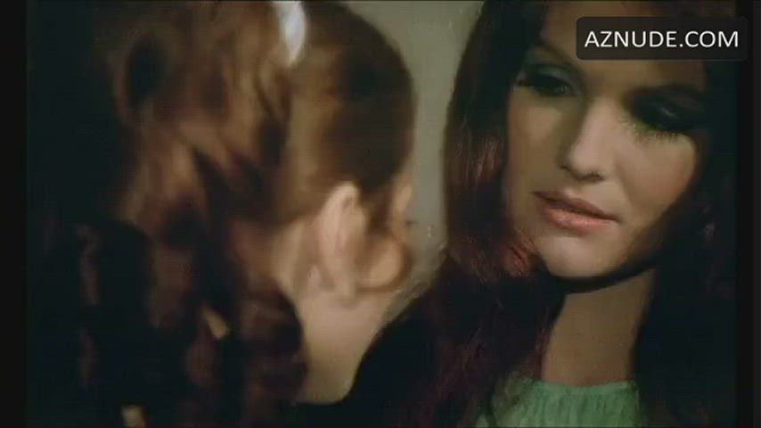 Regine Motte and Mireille Saunin - Girl Slaves of Morgana Le Fay (1971)