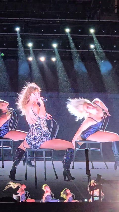 ass celebrity taylor swift gif