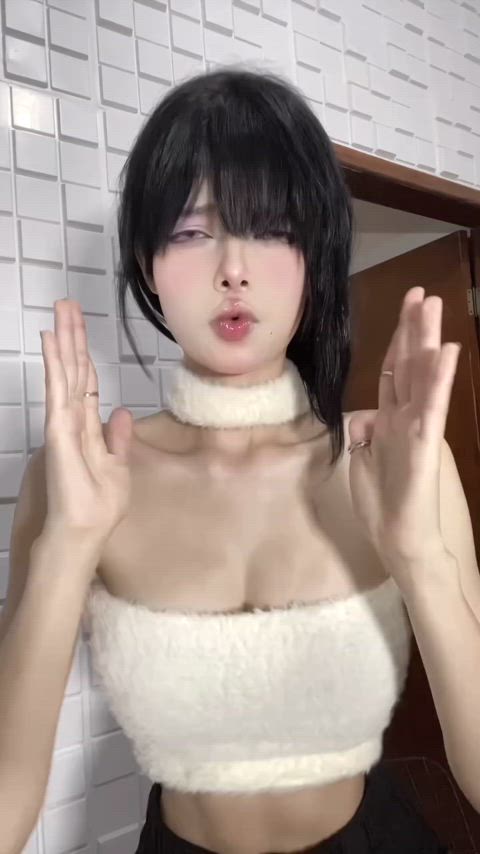 amateur brazilian cosplay teen tik-tok gif