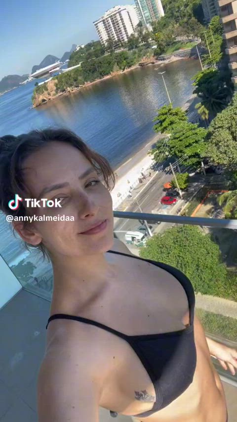 ass big ass big tits bikini milf model tiktok tits gif