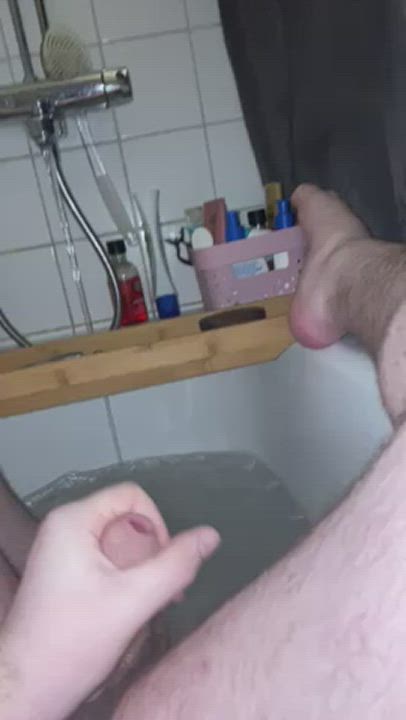 [23] M Sweden looking for dicks, 18-30y/o! Kik me @xxcevxx