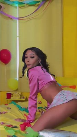 ass celebrity ebony petite skinny twerking gif