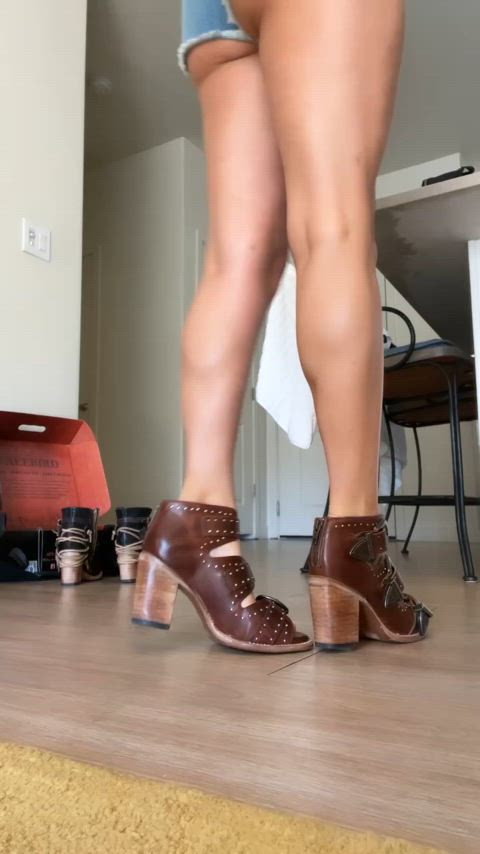 legs tease teasing amateur-girls cam-girls gif