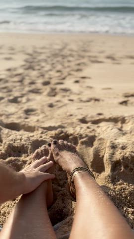 beach feet feet fetish massage toes gif