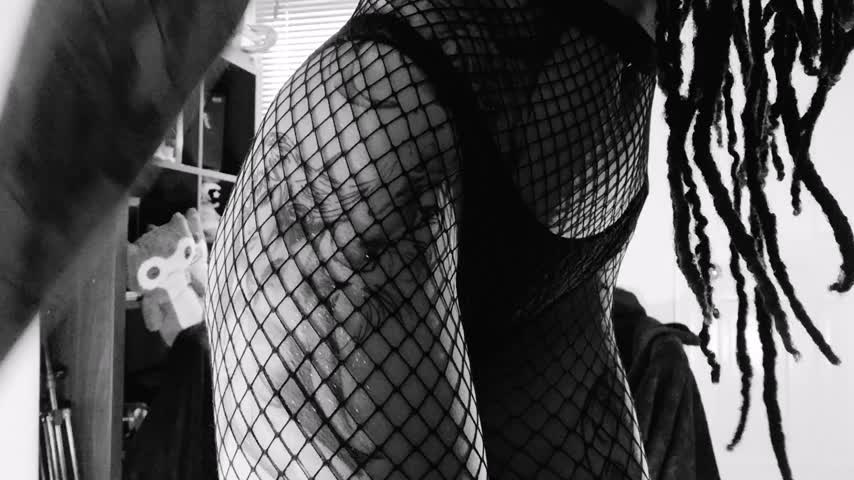 How do you like my ass in fishnets!!!!