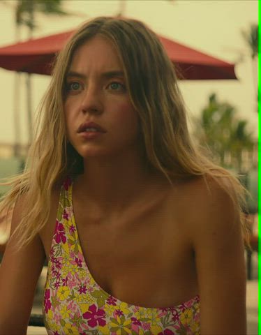 Sydney Sweeney - The White Lotus Ep 4