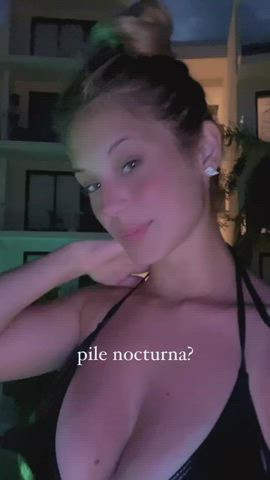 argentinian big tits blonde gif