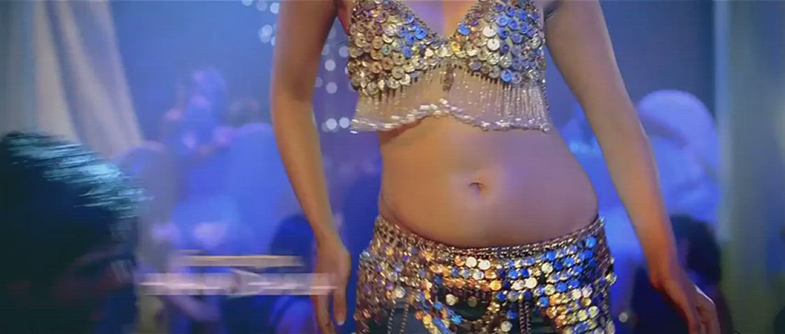 Masumeh Makhija Hot in Heyy Babyy 2007 Title Song