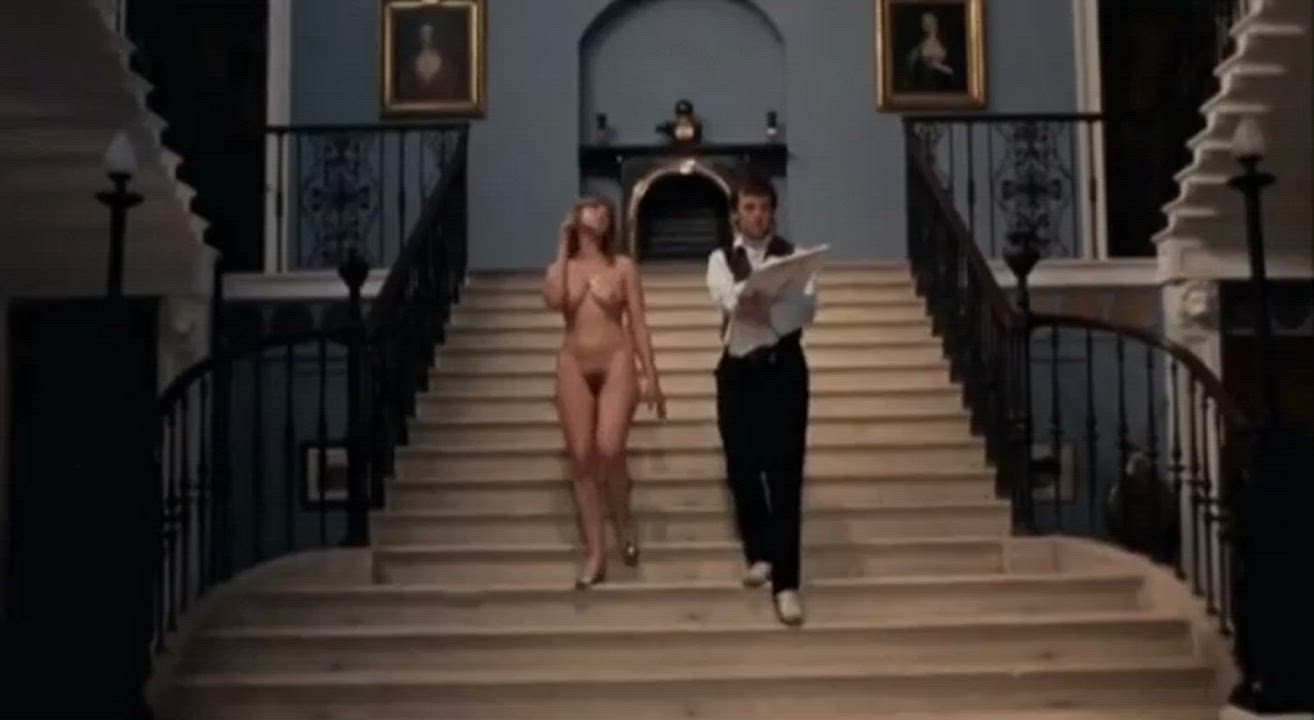 Helen Mirren descending stairs in Savage Messiah (1972)