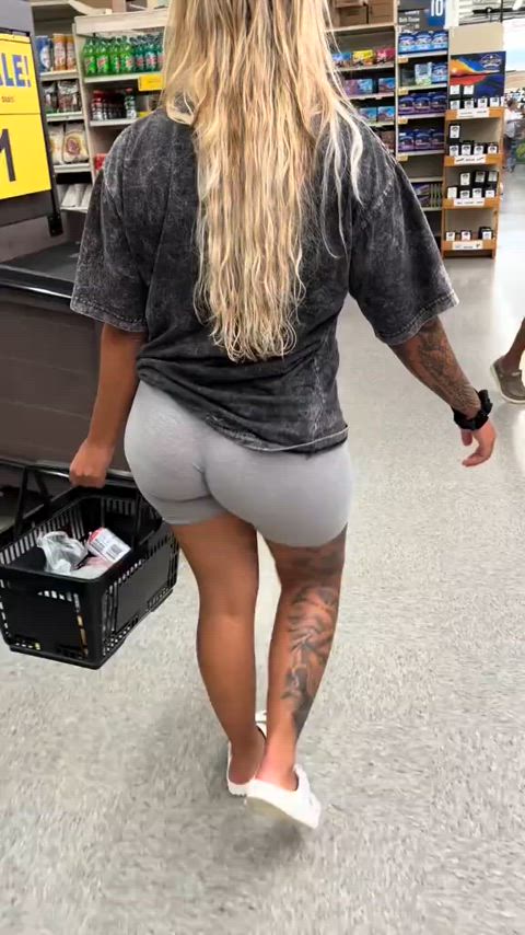 big ass phat ass walking white girl thick-booty gif