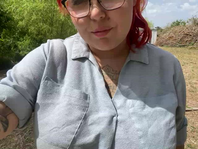 Big Tits Bouncing Tits Busty Curvy Glasses MILF Outdoor Public Redhead gif