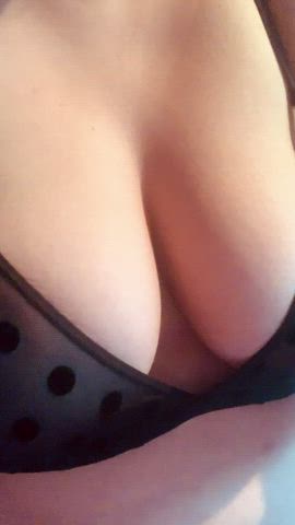 amateur big tits boobs gif