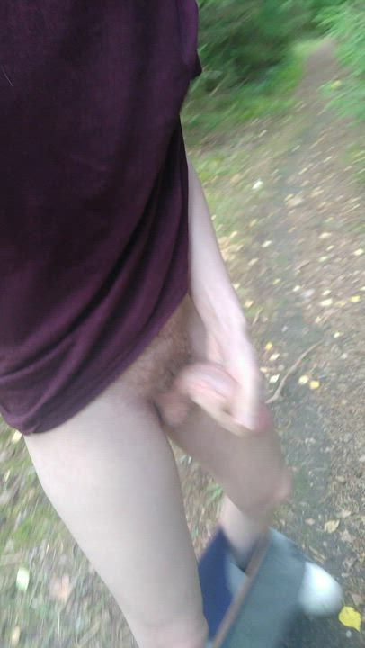 Cumming on the trail