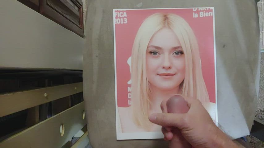 Dakota Fanning Cum Tribute 1