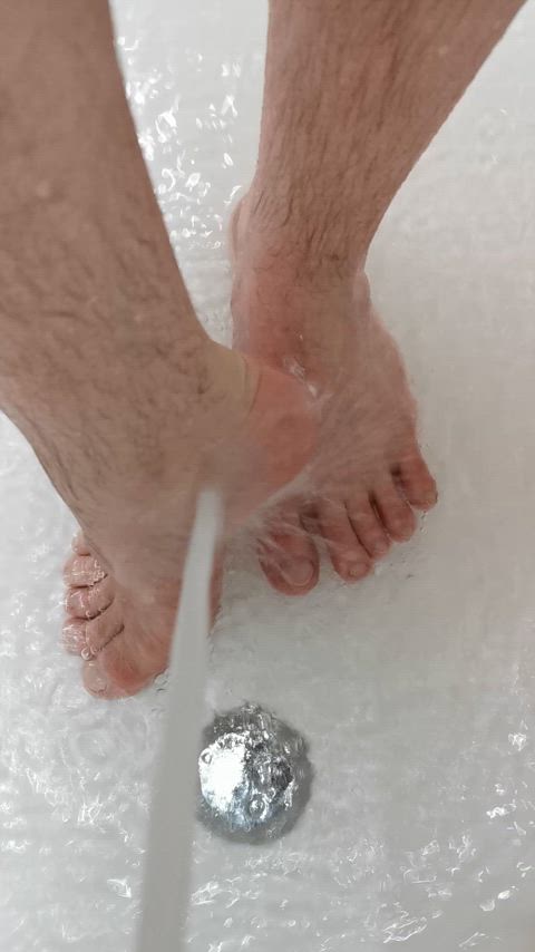 Bath time 🚿 🦶🏻