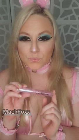 amateur bbw blonde chubby lips lipstick fetish onlyfans gif