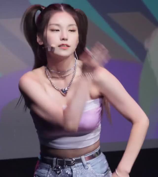 ITZY - Yeji 191018 2