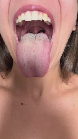italian long tongue tongue fetish gif
