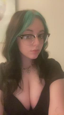 big tits cleavage cute downblouse glasses nerd pale teen tiktok gif
