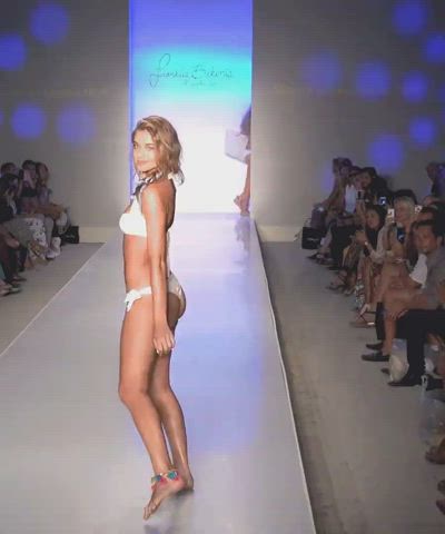 Ass Bikini Model gif