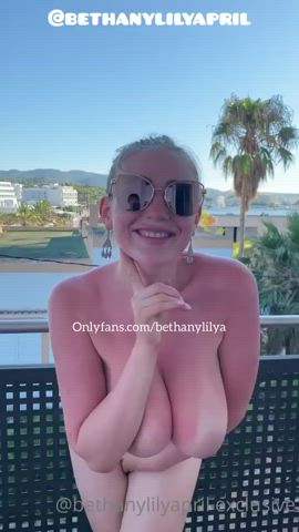 beth lily big tits onlyfans gif