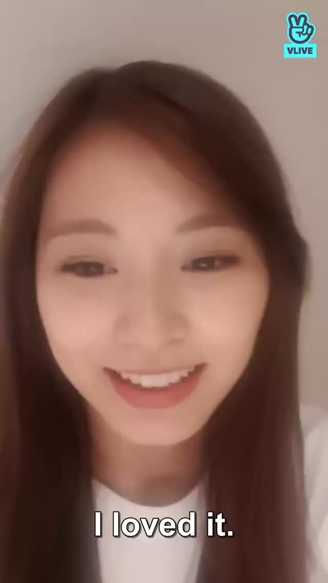 Tzuyu asking for english teacher