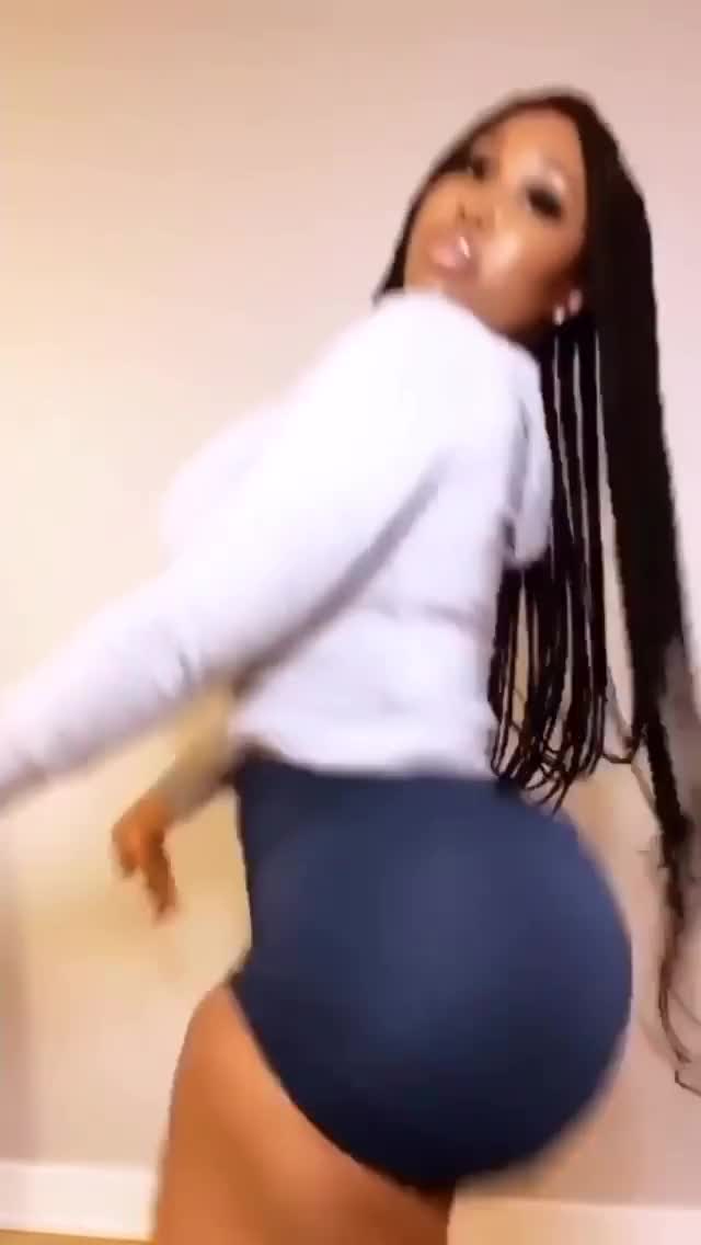 Ass Big Ass Bouncing Curvy Model Thick gif