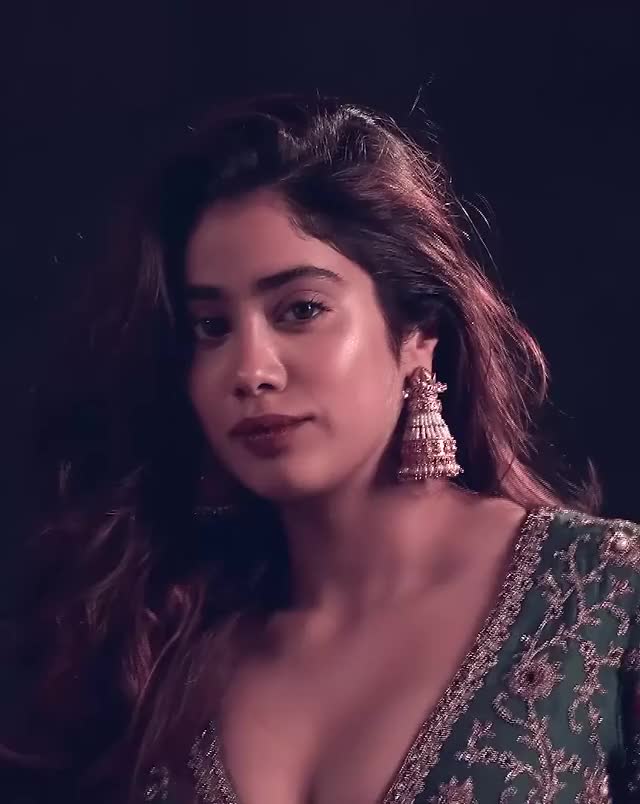 Janhvi Kapoor - IDiva