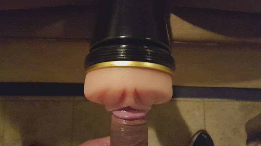 Cumming twice with my fleshlight and urethral plug