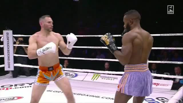 Ross Turbo Levine Headkick KO - Glory Orlando